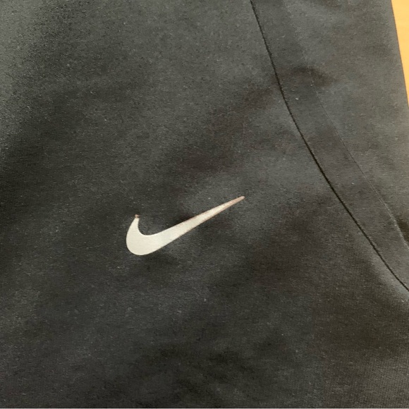 Nike Cropped Leggings Black Womens Extra Small XS Mesh Zipper Details Running - Picture 3 of 6